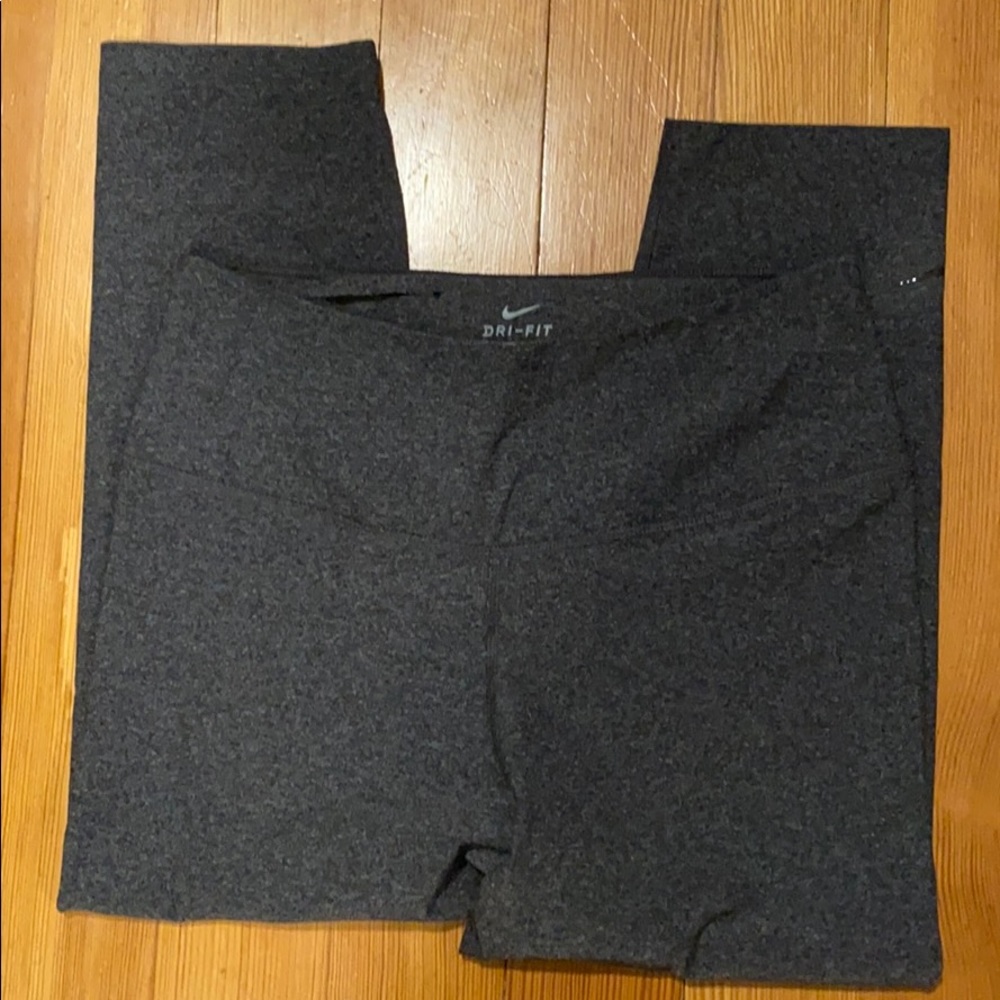 Nike dry fit leggings.